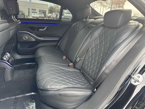 Used 2024 Mercedes-Benz S 580e 4MATIC Sedan image 18