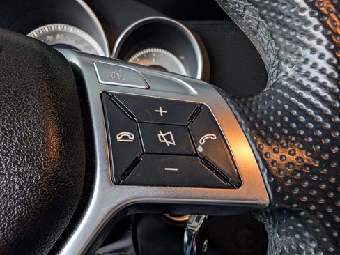 Used 2014 Mercedes-Benz C 250 Sedan image 32