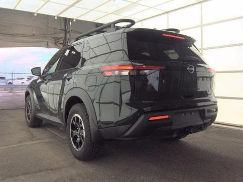 Used 2024 Nissan Pathfinder Rock Creek AWD/4WD image 5