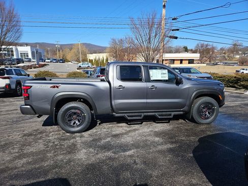 New 2026 Nissan Frontier PRO-4X image 7