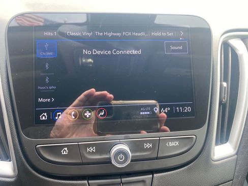 Used 2025 Chevrolet Malibu LT FWD image 13