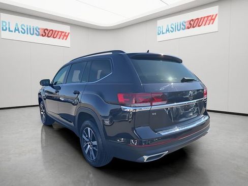 Used 2023 Volkswagen Atlas SE AWD/4WD image 5