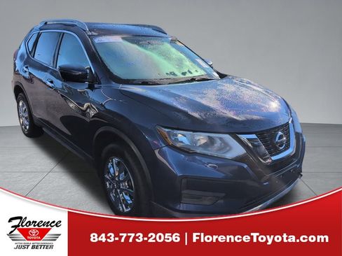 Used 2017 Nissan Rogue SV w/ SV Premium Package image 1