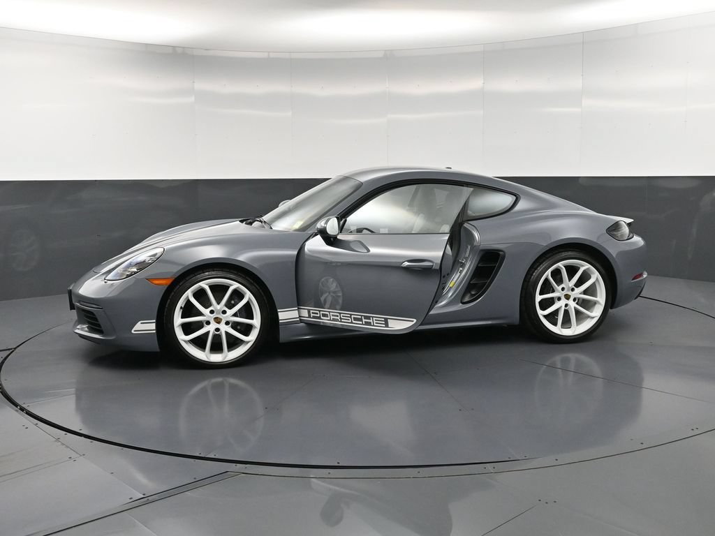 Certified 2024 Porsche 718 Cayman RWD image 32