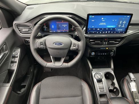 Certified 2025 Ford Escape ST-Line w/ Tech Pack #1 AWD/4WD image 13