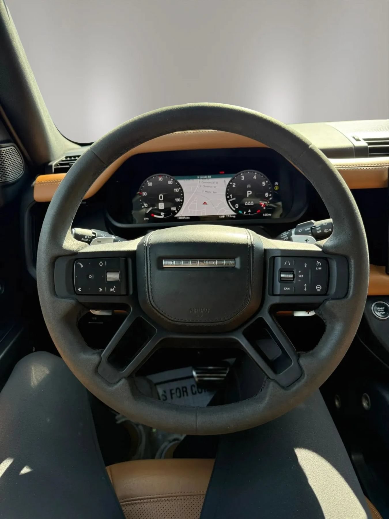 Used 2023 Land Rover Defender 110 AWD/4WD image 17