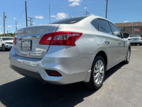 Used 2019 Nissan Sentra SV FWD image 5