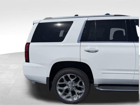 Used 2017 Chevrolet Tahoe Premier AWD/4WD image 4