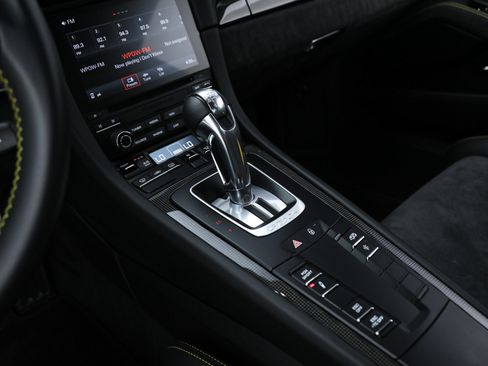 Used 2018 Porsche 911 GT2 RS image 33