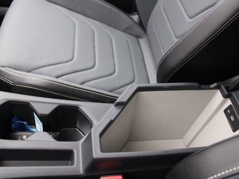 New 2026 Volkswagen Jetta SEL FWD image 32