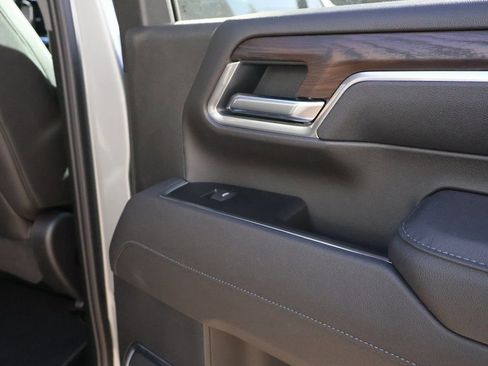 New 2026 GMC Sierra 2500 SLT w/ SLT Convenience Package image 14