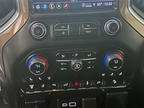 Used 2023 Chevrolet Silverado 2500 High Country w/ Z71 Off-Road Package image 18