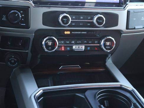 Used 2022 Ford F350 King Ranch w/ King Ranch Ultimate Package image 25