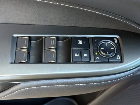 Used 2022 Lexus NX 250 FWD image 12