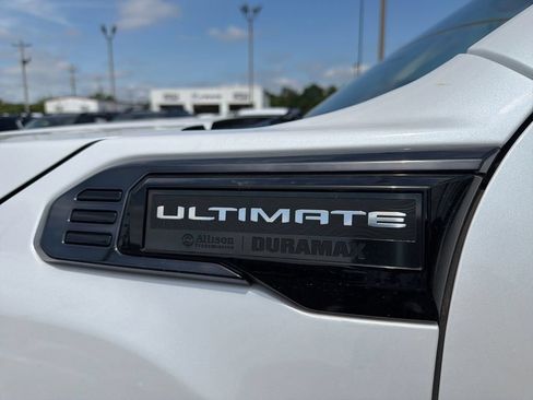 Used 2024 GMC Sierra 2500 Denali Ultimate AWD/4WD image 16