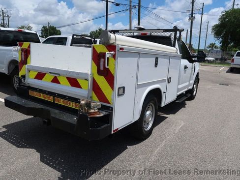 Used 2019 Ford F250 XL w/ Power Equipment Group RWD image 5