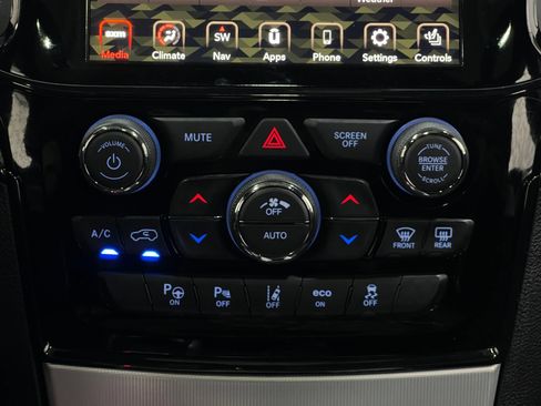 Used 2020 Jeep Grand Cherokee Trackhawk AWD/4WD image 24