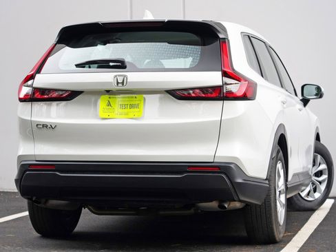 Used 2024 Honda CR-V LX image 4