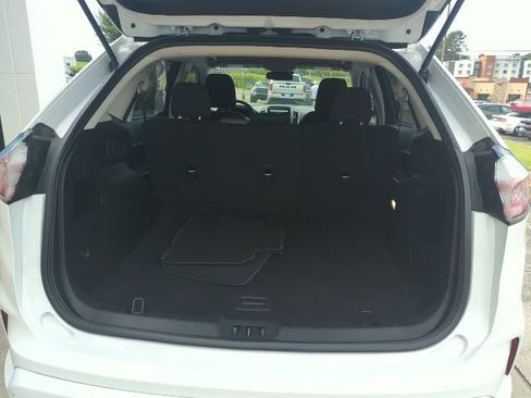 Used 2024 Ford Edge SE w/ Black Appearance Package AWD/4WD image 13