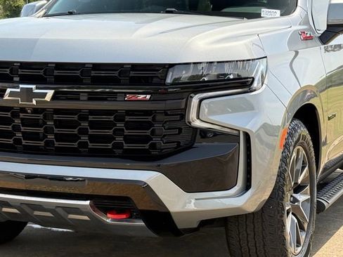 Used 2024 Chevrolet Tahoe Z71 w/ Off-Road Capability Package image 11