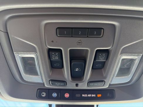 Used 2023 GMC Sierra 3500 Denali w/ Denali Ultimate Package image 43