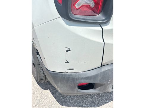 Used 2015 Jeep Renegade Sport w/ Power & Air Group FWD image 7