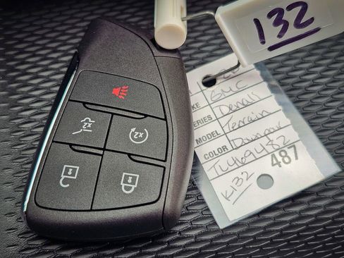 New 2026 GMC Terrain Denali image 38