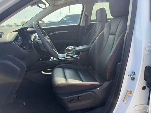Used 2023 Buick Envision Essence w/ Sport Touring Package AWD/4WD image 10