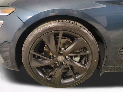 Used 2023 Genesis G70 2.0T w/ Sport Prestige Package image 11