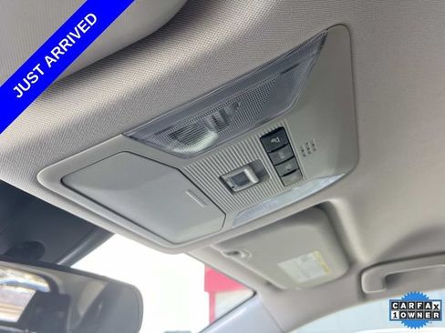 Used 2021 Toyota RAV4 LE AWD/4WD image 44