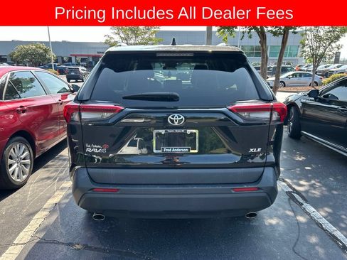 Used 2024 Toyota RAV4 XLE Premium FWD image 7