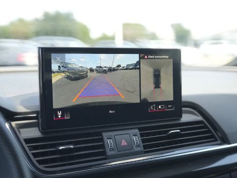 Certified 2022 Audi SQ5 Premium Plus w/ Premium Plus Package image 17