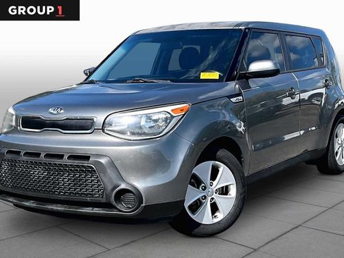Used 2015 Kia Soul FWD image 1