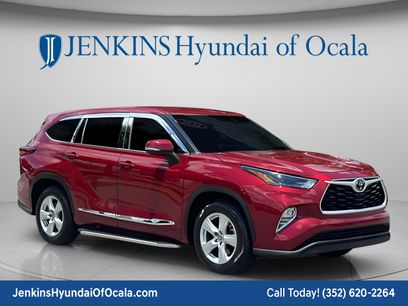 Used 2022 Toyota Highlander LE