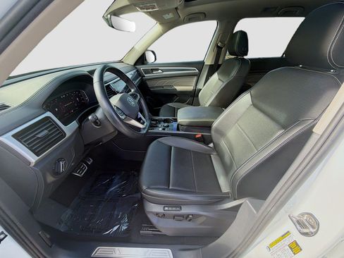 Used 2023 Volkswagen Atlas SEL R-Line image 19