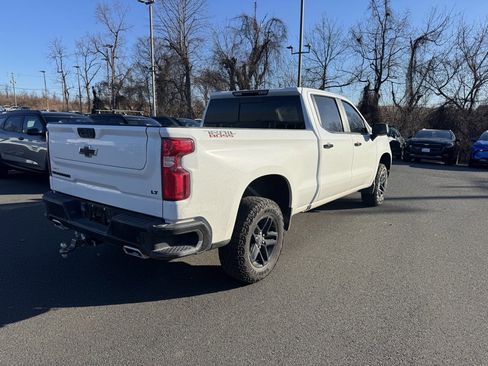 Used 2024 Chevrolet Silverado 1500 LT Trail Boss w/ LT Trail Boss Premium Package image 2