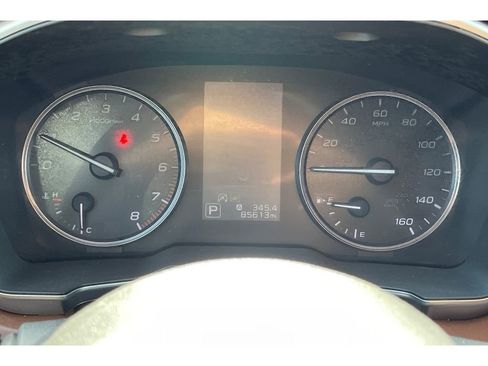 Used 2022 Subaru Outback Touring w/ Popular Package #2 image 37