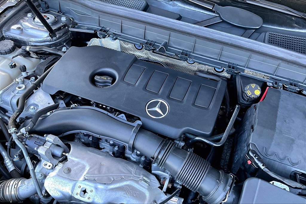 Used 2021 Mercedes-Benz GLB 250 image 29