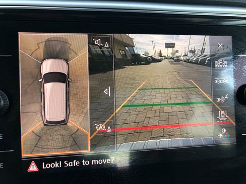 Used 2018 Volkswagen Atlas SEL Premium image 20