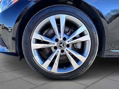 Used 2018 Mercedes-Benz C 300 4MATIC Sedan image 10