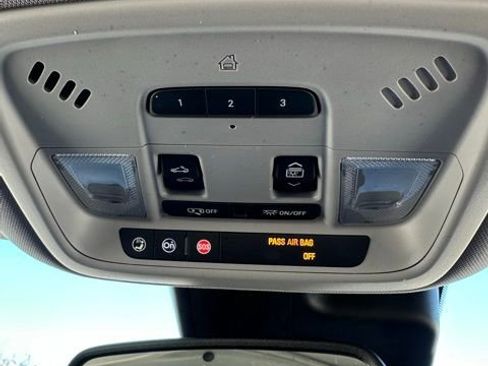 Used 2018 Chevrolet Malibu Premier w/ Premier Sun and Wheel Package image 46