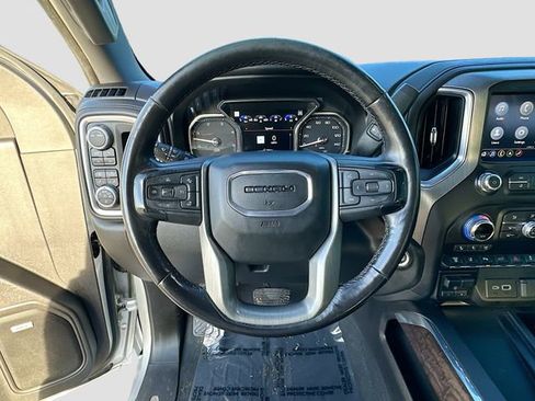 Used 2020 GMC Sierra 2500 Denali w/ Denali Ultimate Package image 11