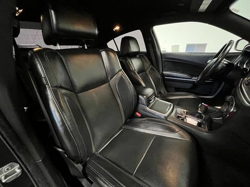 Used 2021 Dodge Charger SXT w/ Leather Interior Group RWD image 18