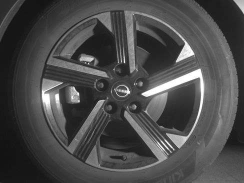 Used 2025 Nissan Sentra SV FWD image 12