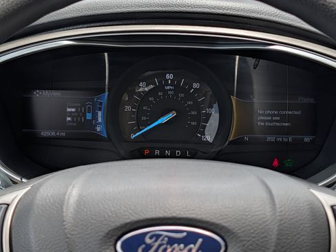 Used 2016 Ford Fusion SE FWD image 26