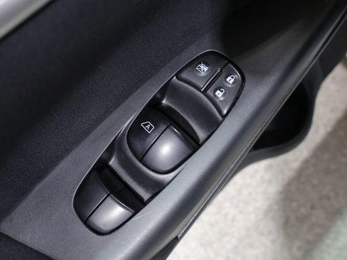 Used 2013 Nissan Sentra SV FWD image 13