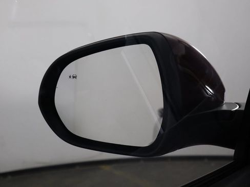 Used 2024 Buick Encore GX Preferred w/ Comfort Package FWD image 37