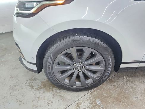 Used 2019 Land Rover Range Rover Velar R-Dynamic SE image 45