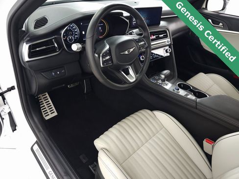 Used 2025 Genesis G70 3.3T Advanced image 18