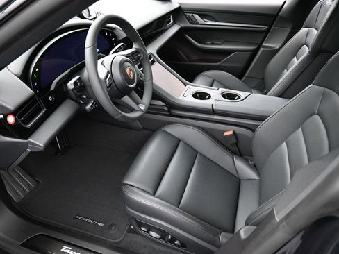 New 2025 Porsche Taycan 4S image 4